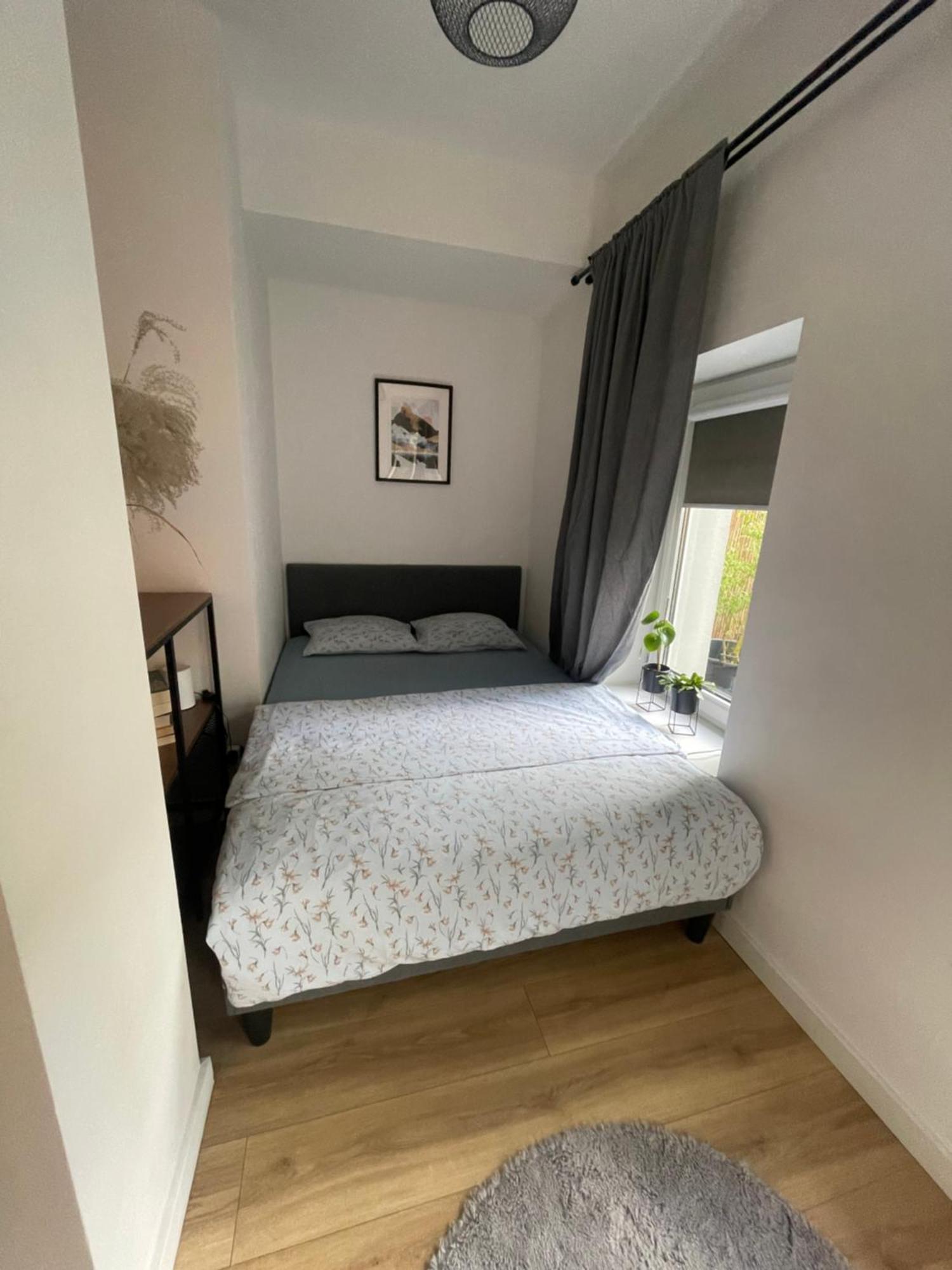 Garden Place Apartment Варшава Экстерьер фото
