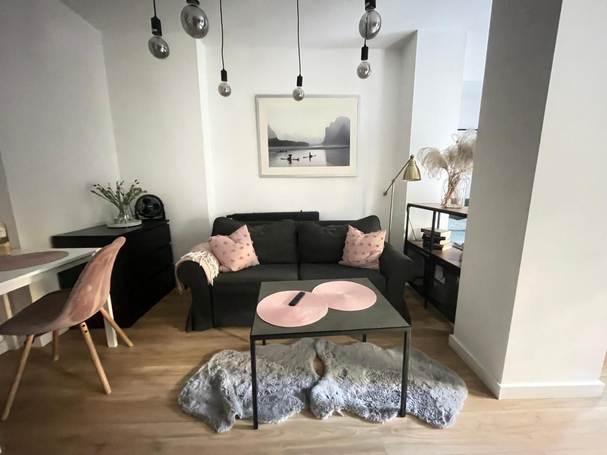 Garden Place Apartment Варшава Экстерьер фото